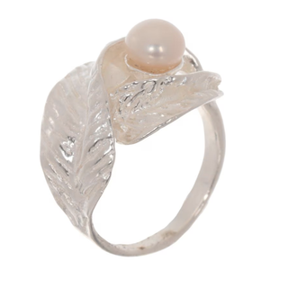 Anillo doble hojas.